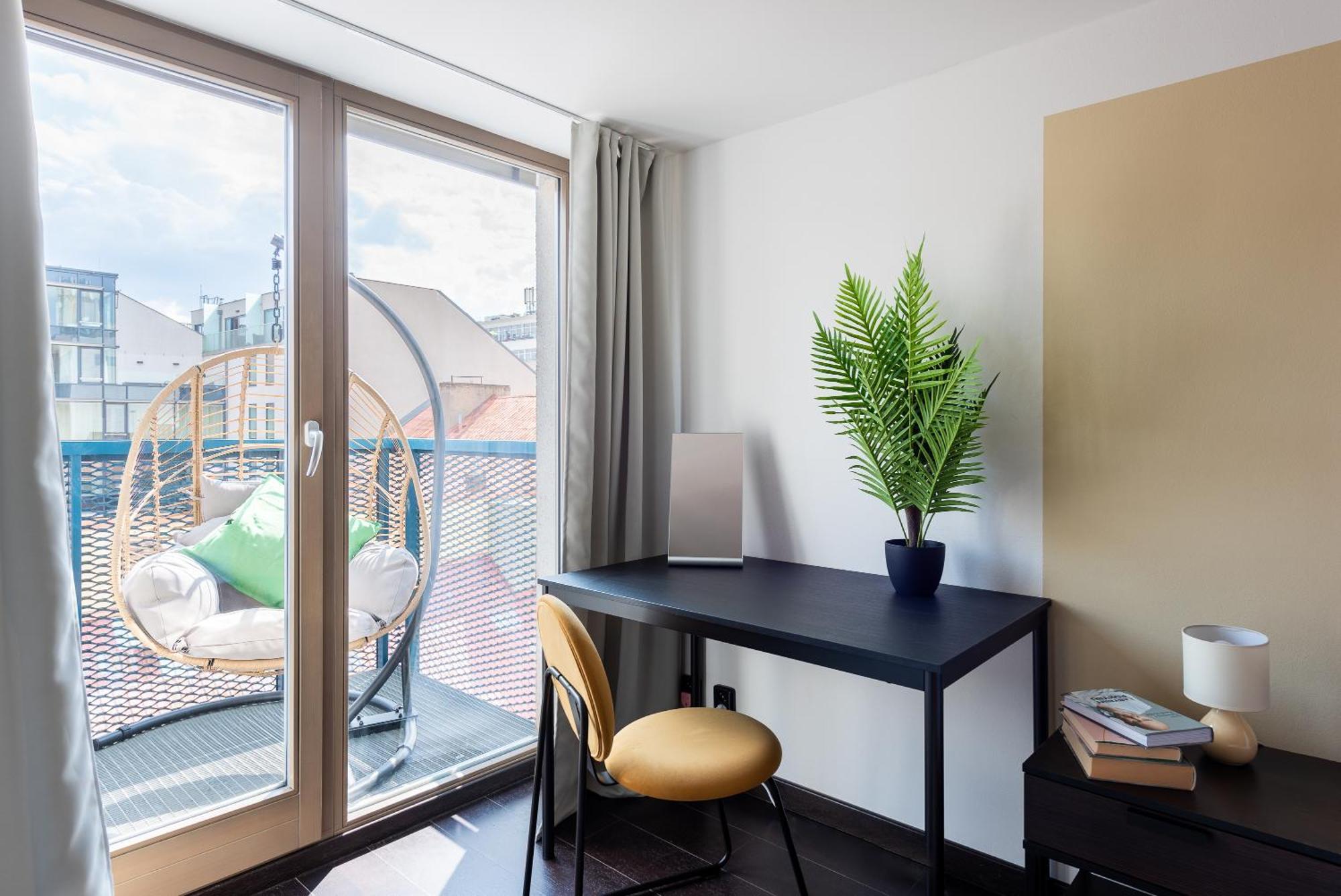 Apartments With Large Balcony, Parking Praga Exterior foto